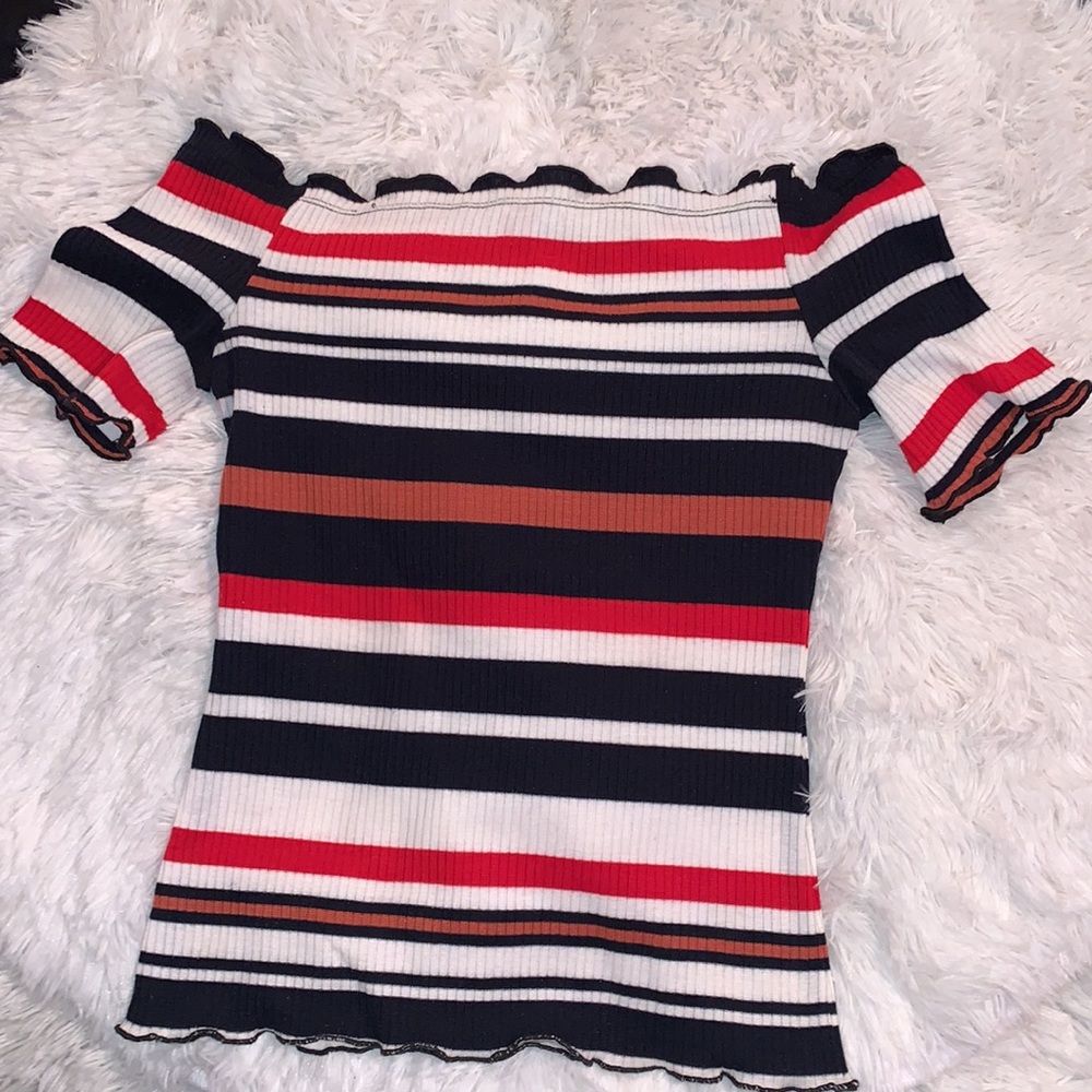 🎀CHARLOTTE RUSSE TOP🎀 - Picture 5 of 9